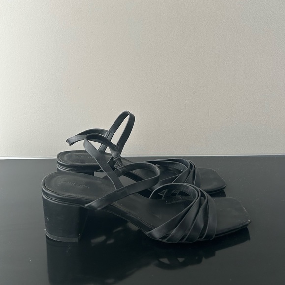 Oak + Fort strappy sandals size 8 - Picture 3 of 5